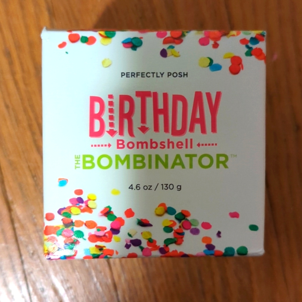 Birthday bombshell bath bomb